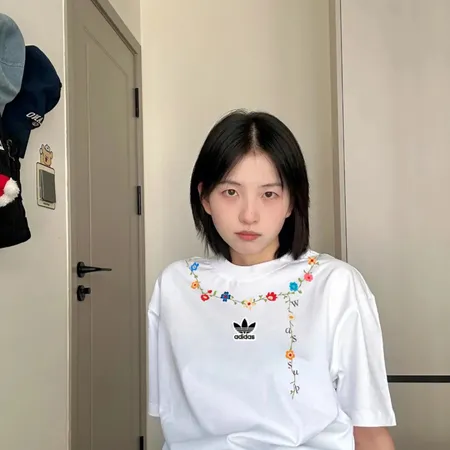 アディダス Tシャツ