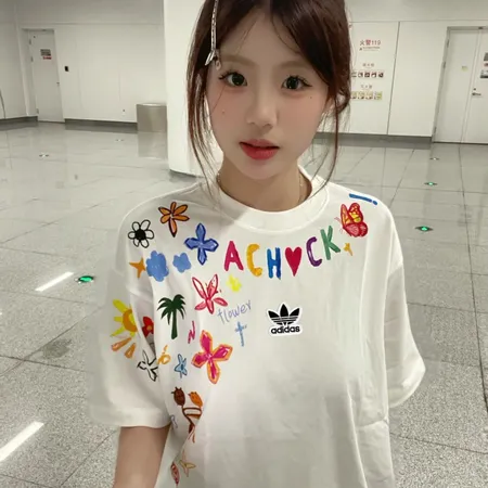 アディダス Tシャツ