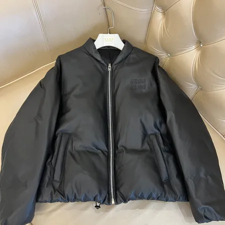 ステューシー ダウンジャケット