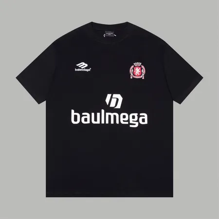 バレンシアガ Tシャツ