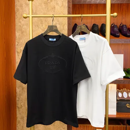 プラダ Tシャツ