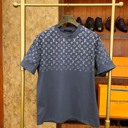 ルイヴィトン Tシャツ