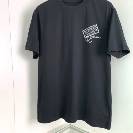 ヴァレンティノ Tシャツ