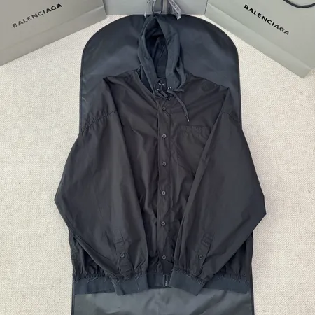 バレンシアガ ジャケット