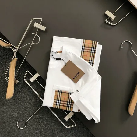 バーバリー ス Tシャツ