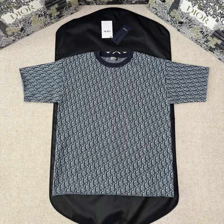 ディオール Tシャツ