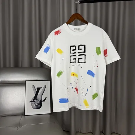 ジバンシィ Tシャツ