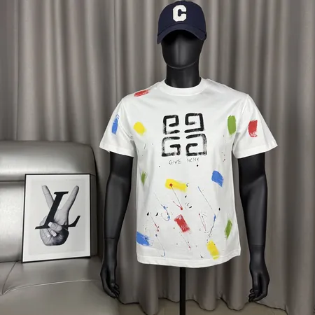 ジバンシィ Tシャツ