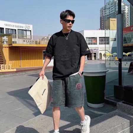 ヴィヴィアン・ウエストウッド Tシャツ