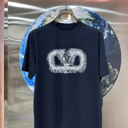 ヴァレンティノ Tシャツ