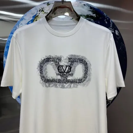 ヴァレンティノ Tシャツ