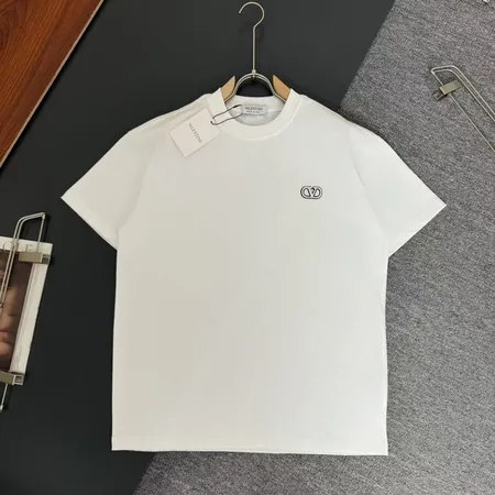 ヴァレンティノ Tシャツ