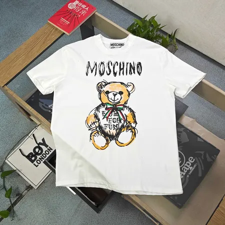 モスキーノ Tシャツ