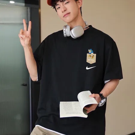 ナイキ Tシャツ