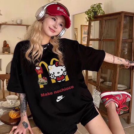 ナイキ Tシャツ