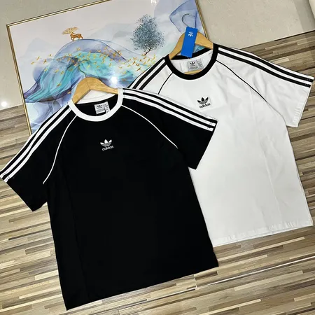 アディダス Tシャツ