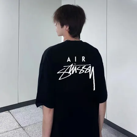 ステューシー Tシャツ