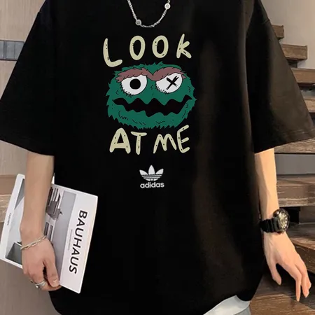 アディダス Tシャツ