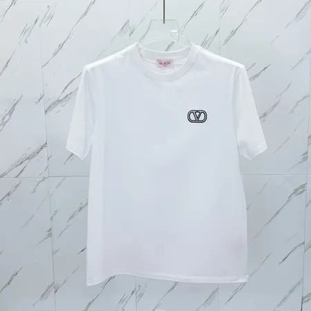 ヴァレンティノ Tシャツ