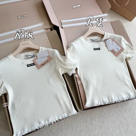 ミュウミュウ Tシャツ