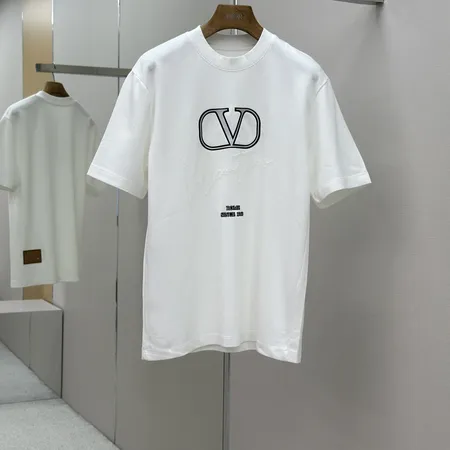 ヴァレンティノ Tシャツ