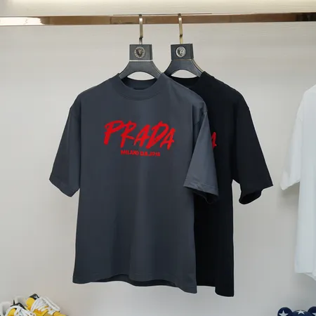 プラダ Tシャツ