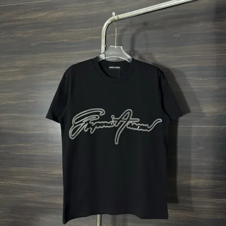 アルマーニ Tシャツ