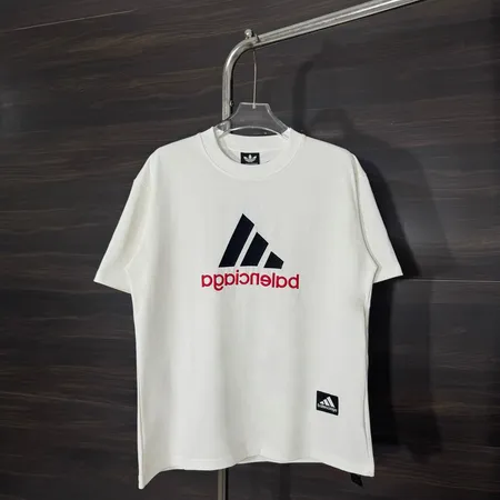 アディダス Tシャツ
