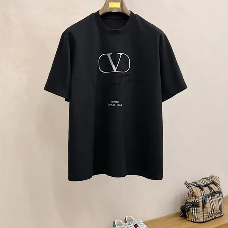 ヴァレンティノ Tシャツ