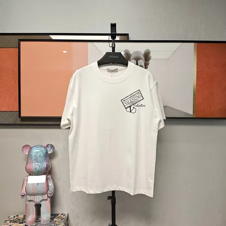 ヴァレンティノ Tシャツ