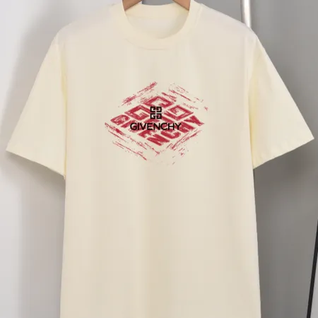 ジバンシィ Tシャツ