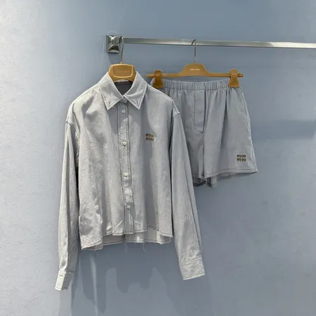 ミュウミュウ シャツ