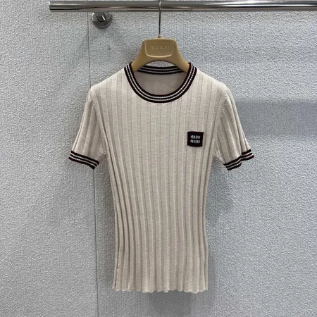 ミュウミュウ Tシャツ