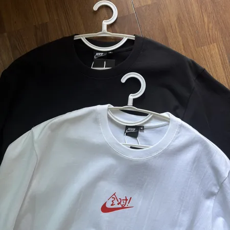 ナイキ Tシャツ