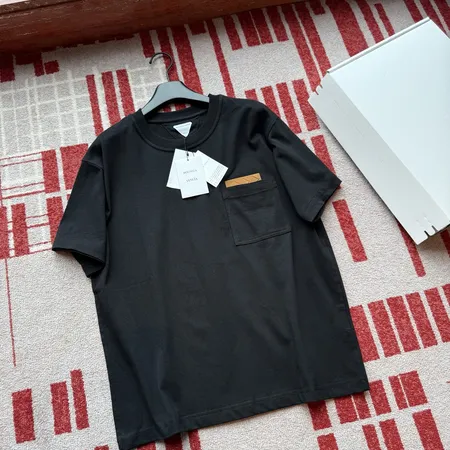 ボッテガ ヴェネタ Tシャツ