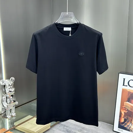 フェラガモ Tシャツ