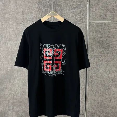 ジバンシィ Tシャツ