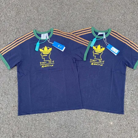 アディダス Tシャツ