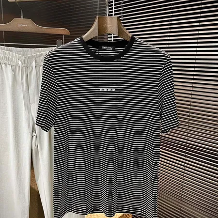 ミュウミュウ Tシャツ