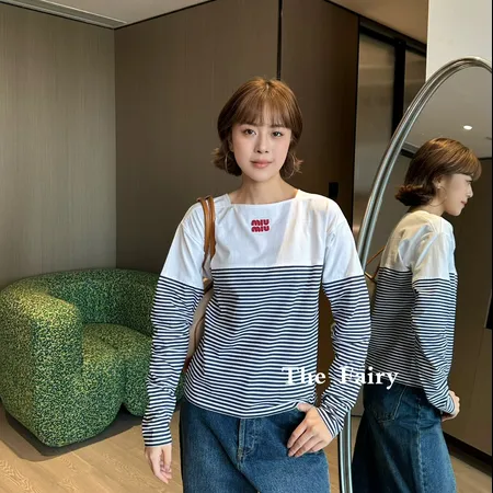 ミュウミュウ Tシャツ