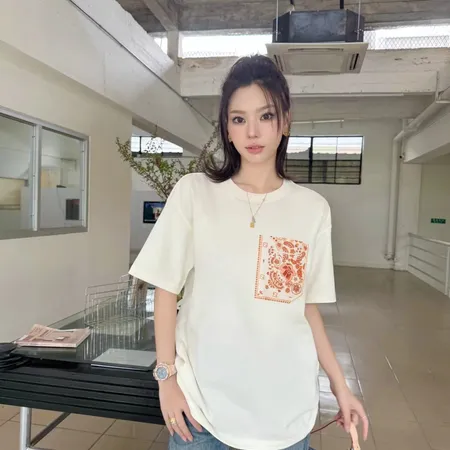 フェンディ Tシャツ