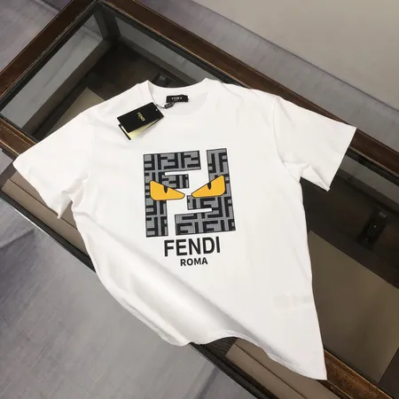 フェンディ Tシャツ