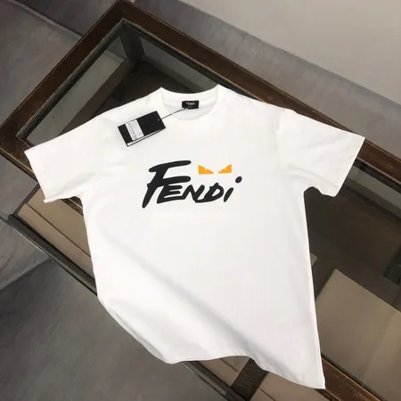 フェンディ Tシャツ