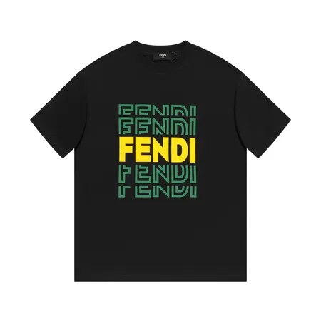 フェンディ Tシャツ