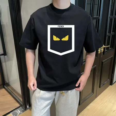 フェンディ Tシャツ