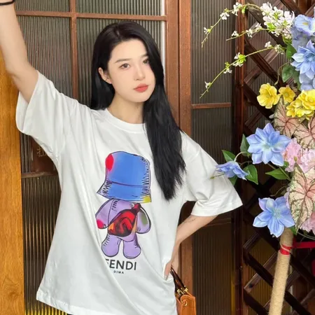 フェンディ Tシャツ