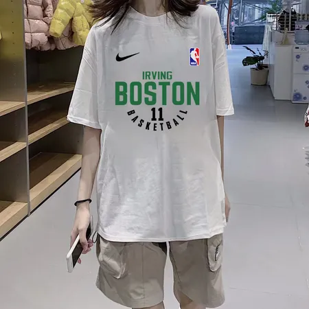 ナイキ Tシャツ