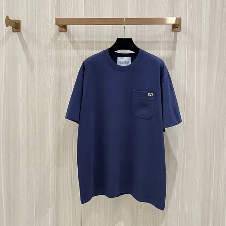 ヴァレンティノ Tシャツ