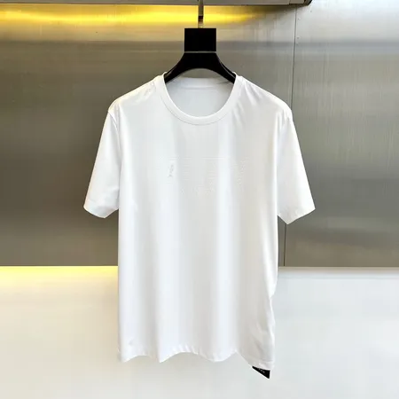 ヴァレンティノ Tシャツ