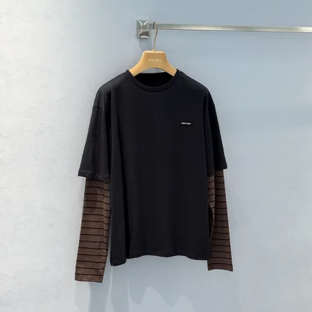 ミュウミュウ Tシャツ